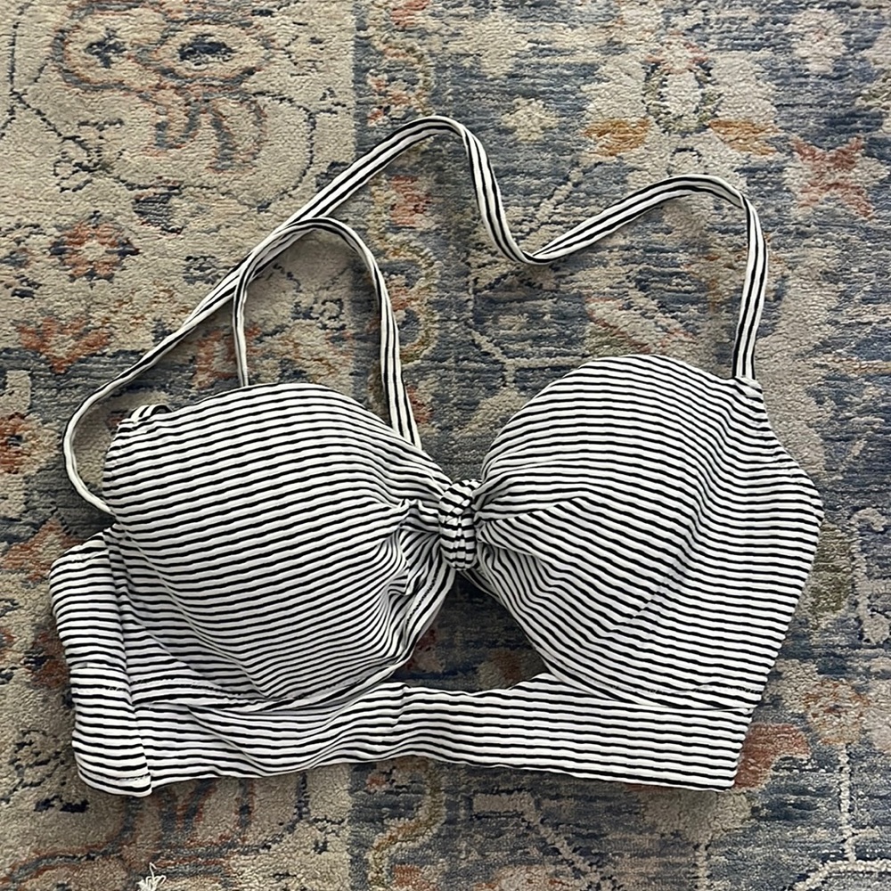 Shade and shore 34d bikini top